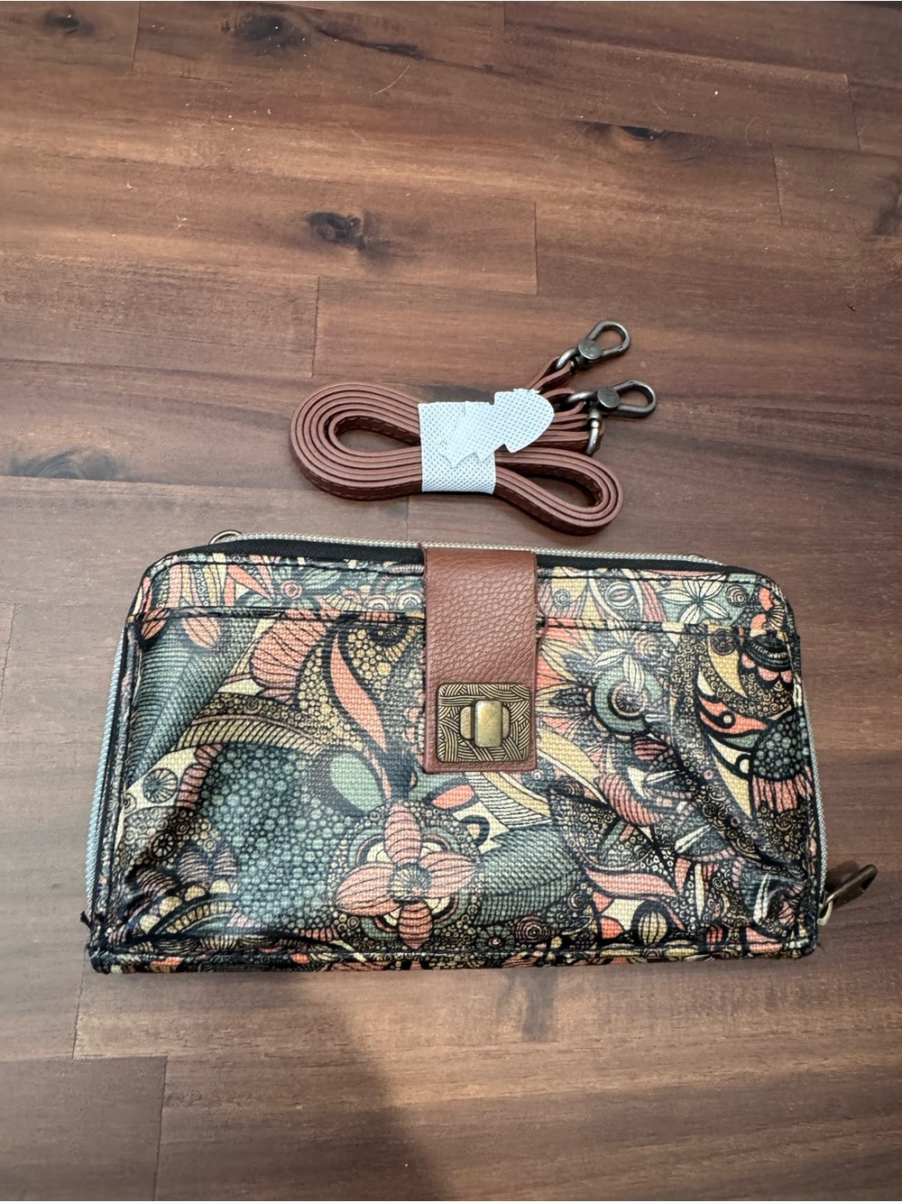 Sakroots Artist Circle Floral Crossbody Organizer Wallet w/ Strap